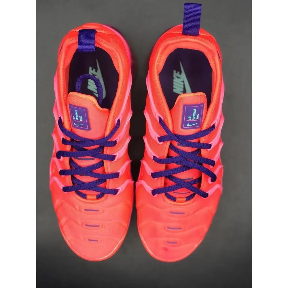 Nike Air Vapormax Plus Womens Size7.5 Sneakers Bright Crimson Pink Blast Running